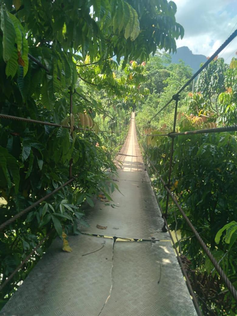 Old Bridge Riverside Hotel Kitulgala Luaran gambar