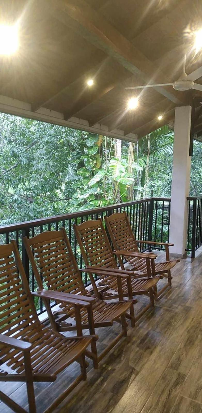 Old Bridge Riverside Hotel Kitulgala Luaran gambar